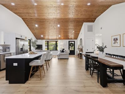 755 Ray Taylor Road, West Jefferson, NC, 28694
