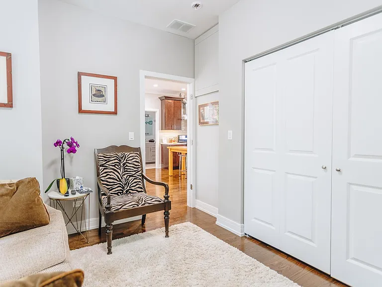1752 W Catalpa Ave #2W — Photo 8