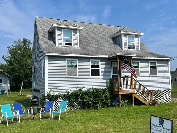 186 W Grand Ave, Old Orchard Beach, ME 04064