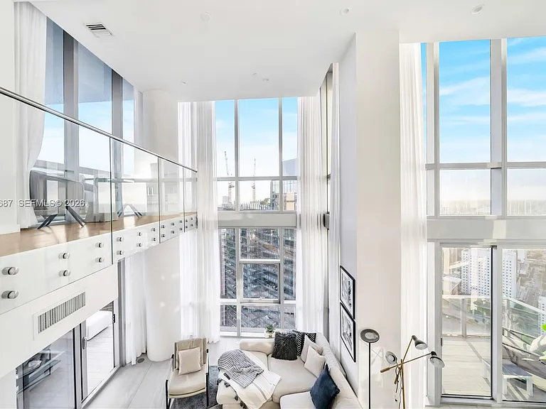 851 NE 1st Ave #Penthouse 4612 — Photo 14