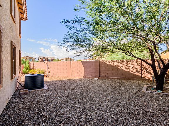 5th image of 739 W Calle Canto Sereno