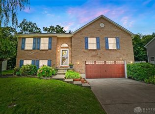 6321 Sterling Woods Dr, Clayton, OH 45315