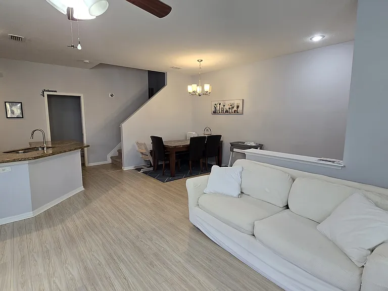 7435 Arlington Grove Cir #A — Photo 10