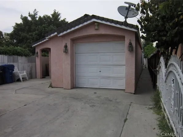 143 E 75th St, Los Angeles, CA 90003