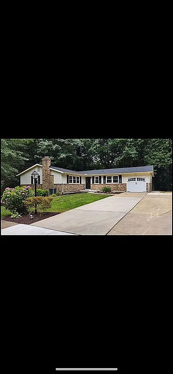207 Aronimink Dr photo 1