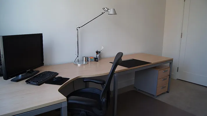 Sold by Real Direct | media 18