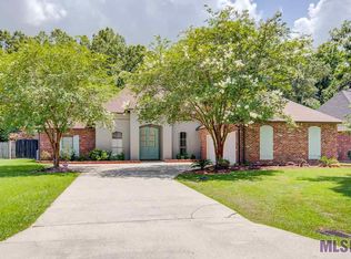 9622 Victory Ln, Denham Springs, LA 70726
