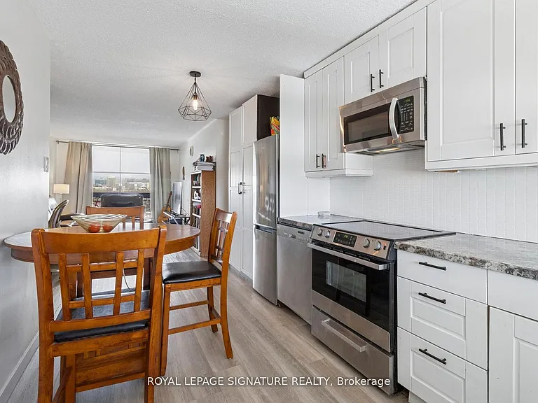4645 Jane St #720 — Photo 8