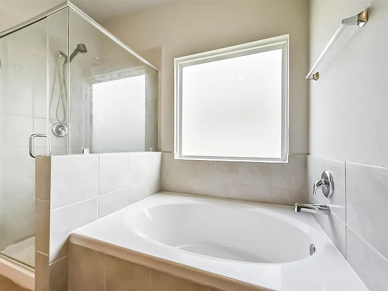 4907 Luke Mathew Dr — Photo 23