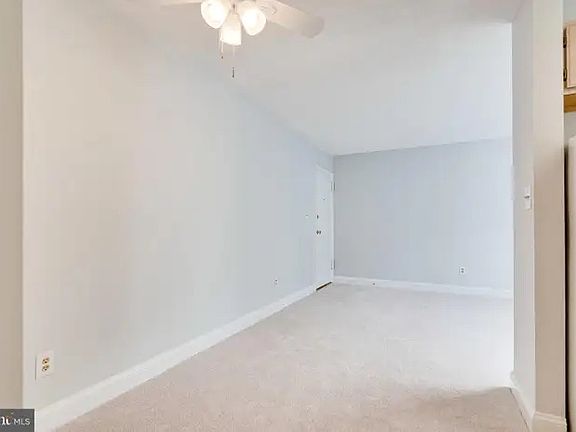 5th image of 2239 Farrington Ave #3003