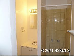 5th image of 207 Inwood Ave