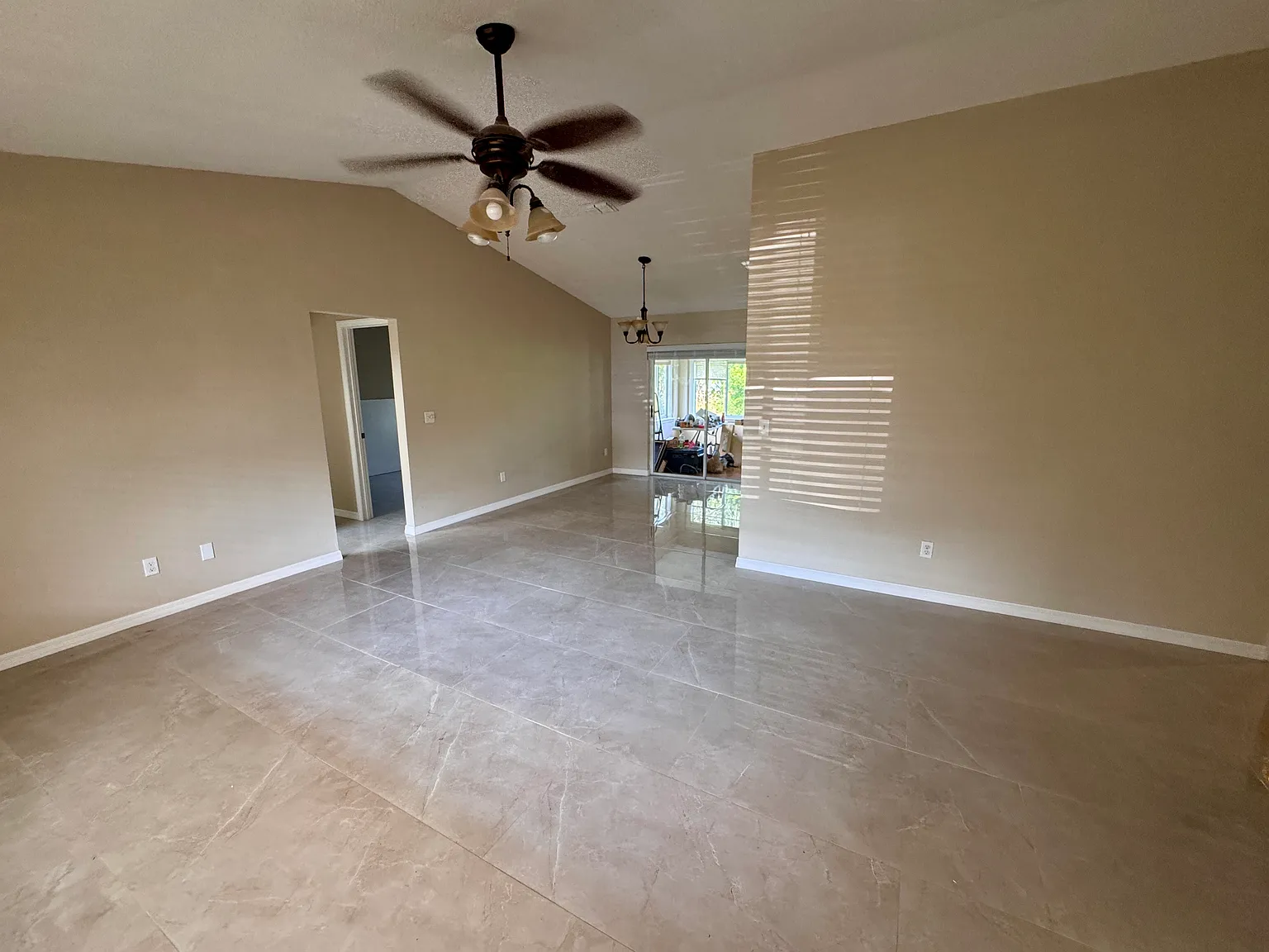 3 bed, 1481 sqft, $2,400 — Photo 4