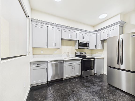 4th image of 8455 N Langdon Ave #1