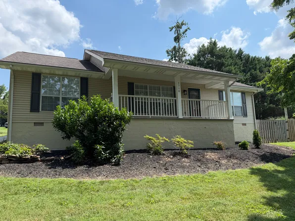 1710 Sevierville Rd, Maryville, TN 37804