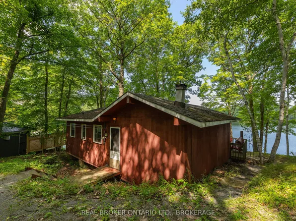 2096 Eel Bay Rd, South Frontenac, ON K0H 2L0