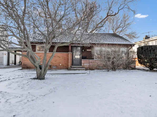 7541 Lyons St, Morton Grove, IL 60053