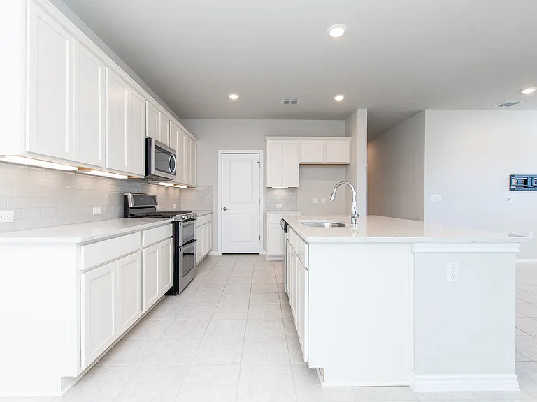 121 Lafitte Dr #101 — Photo 9