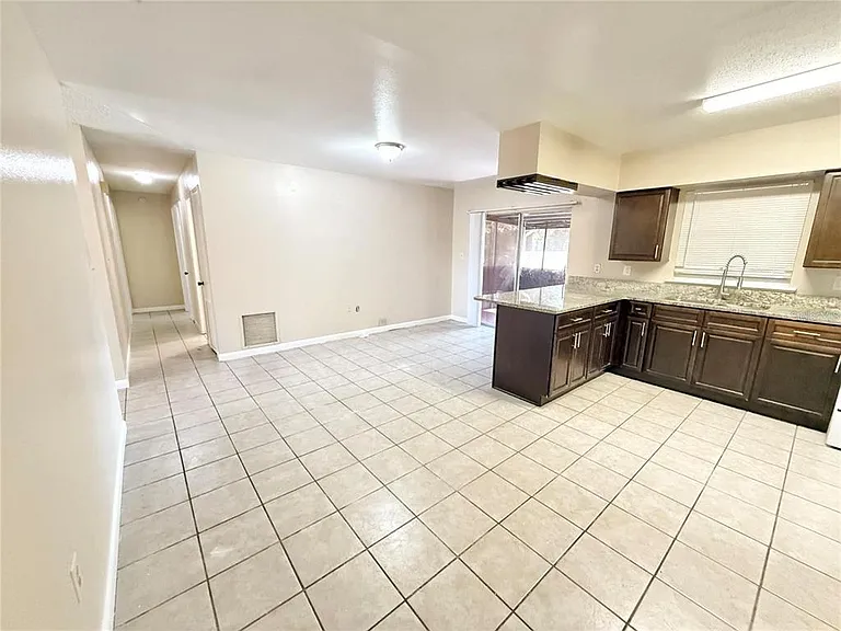 1507 N Thacker Ave — Photo 7