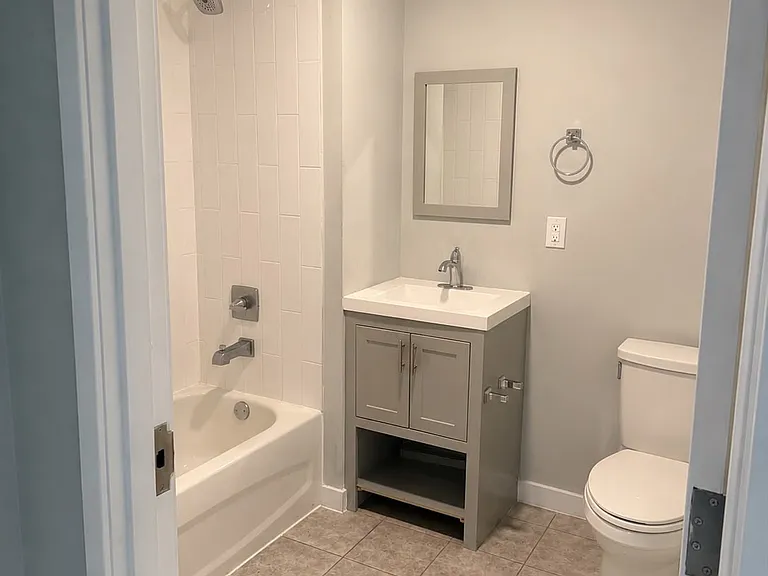 135 Beech St — Photo 11
