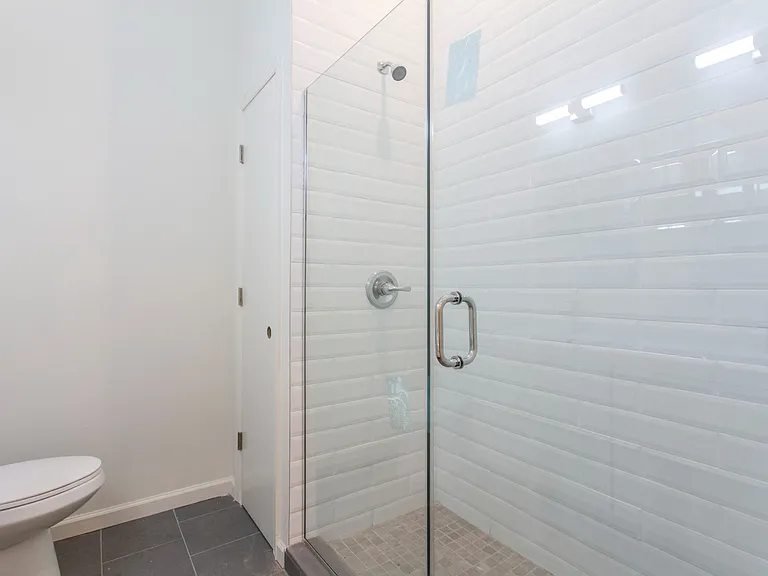 640 N 32nd St #1RR — Photo 8