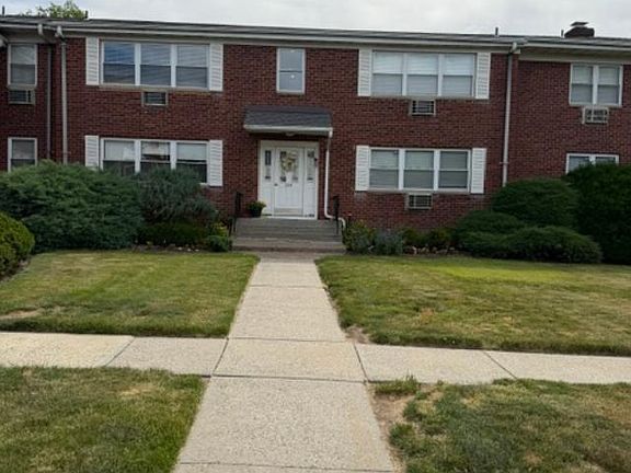 2nd image of 233 N Middletown Road #D