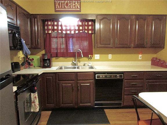 2nd image of 5424 Karen Cir