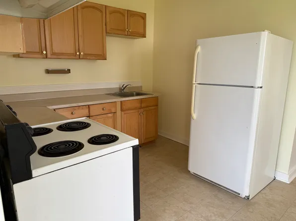26 W Main St APT 2, Thurmont, MD 21788