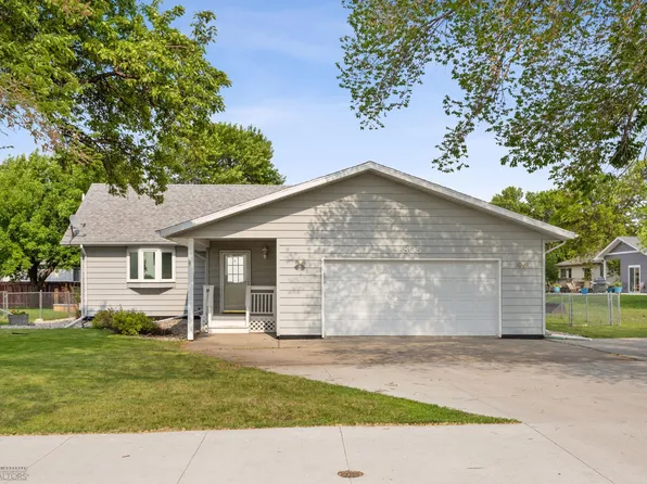 805 7th St NE, Dilworth, MN 56529