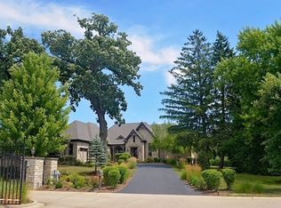 24215 N Coneflower Dr, Lake Barrington, IL 60010