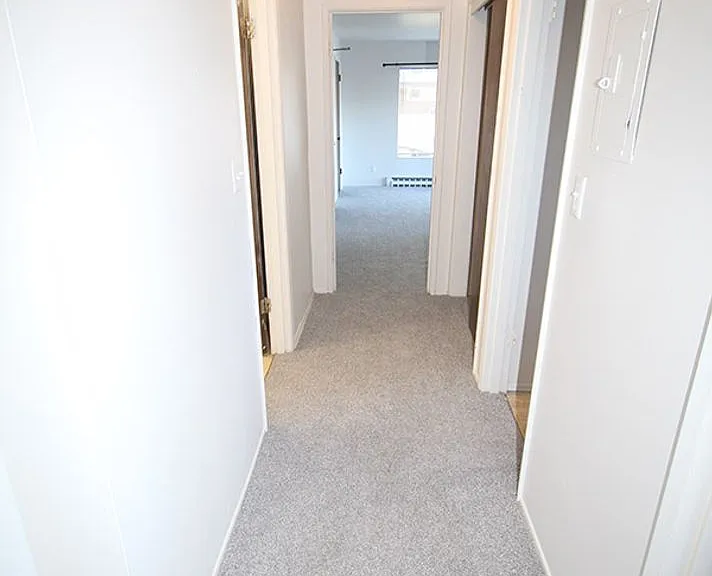 5112 Ravenna Apartments - Ravenna — Photo 12