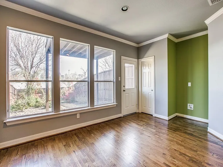 2330 Throckmorton St — Photo 21
