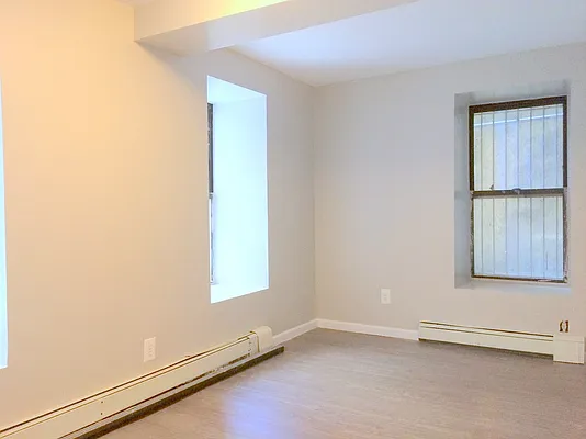 Rented by Uptown Flats LLC | media 7