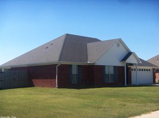 8 Dove Ln, Vilonia, AR 72173