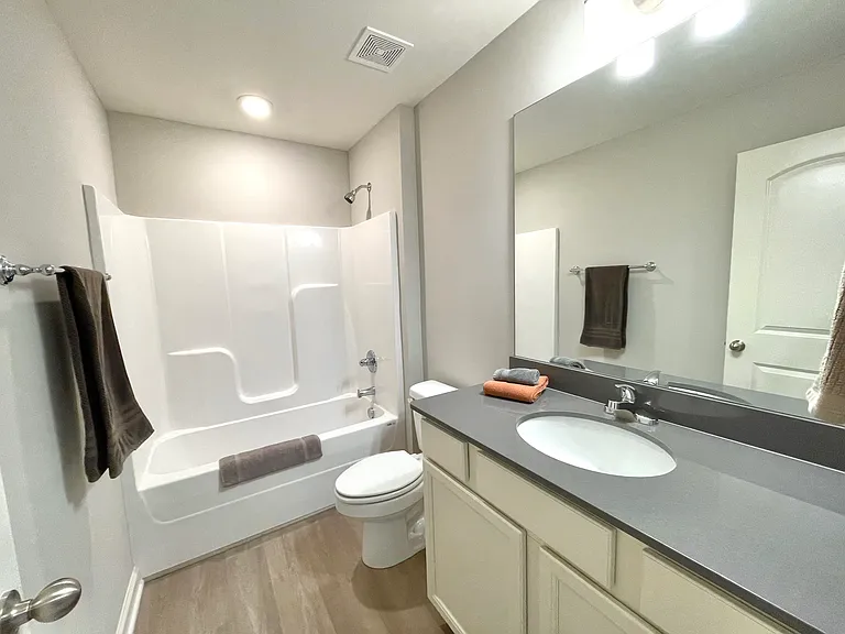 124 Travis Way — Photo 28