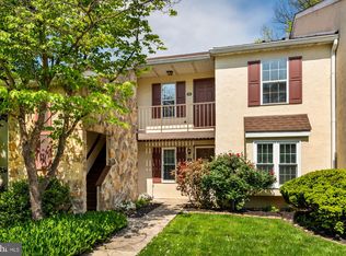 106 Valley Stream Cir, Wayne, PA 19087
