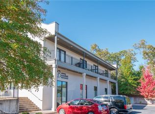 2131 N Crossover Rd, Fayetteville, AR 72703