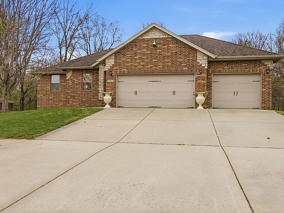 3rd image of 5618 E Pearson Parkway