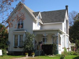 28 Pine St, Waverly, NY 14892