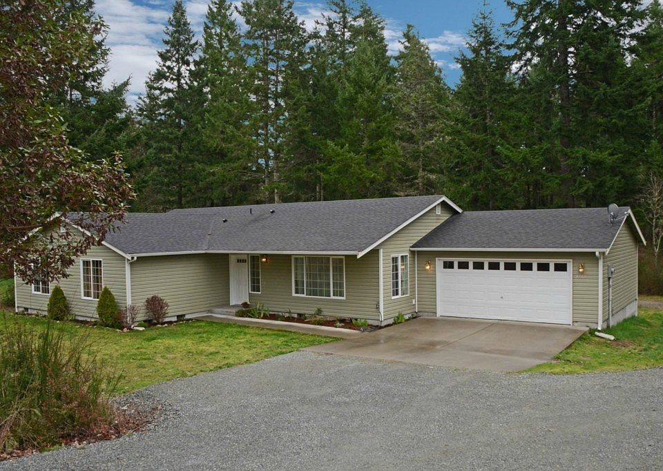 1st image of 2705 202nd Avenue Kp S