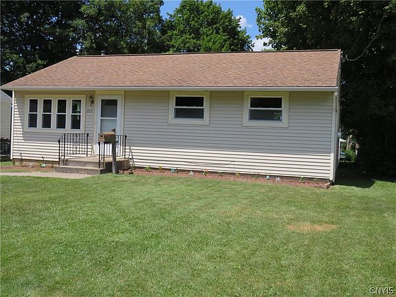 2nd image of 212 Jane Dr