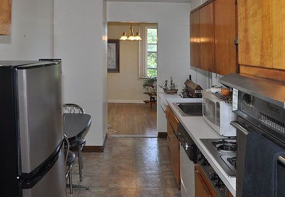 Eat in Kitchen