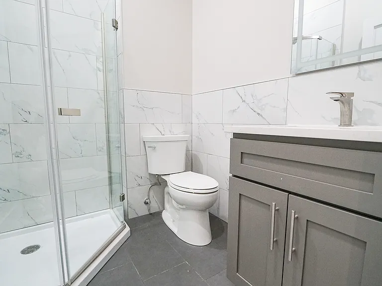 10 Blackwood St #320 — Photo 4