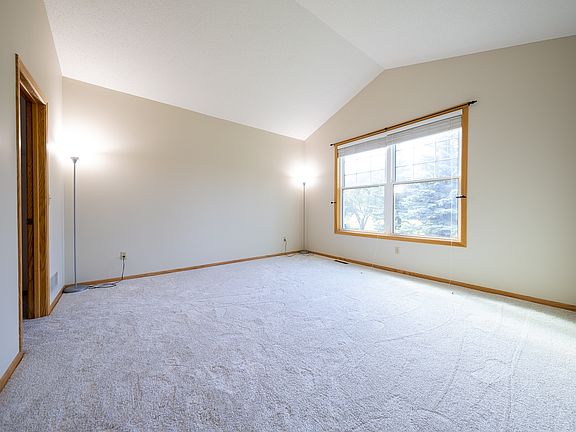 2nd image of 2549 Prairie Oak Trl #1
