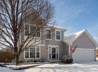 4 Calico Ct, Bolingbrook, IL 60490
