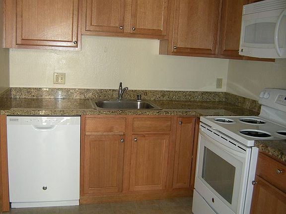 5th image of 577 Grandview Ct APT 25