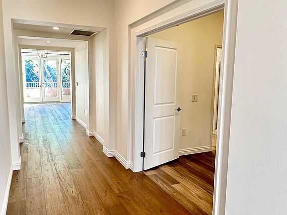 5th image of 150 S San Fernando Blvd Unit 107