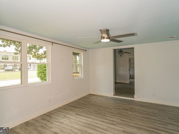 5th image of 5213 Dillon Ave