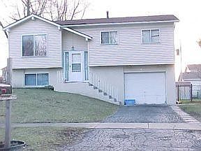 2nd image of 145 Pacific Ln