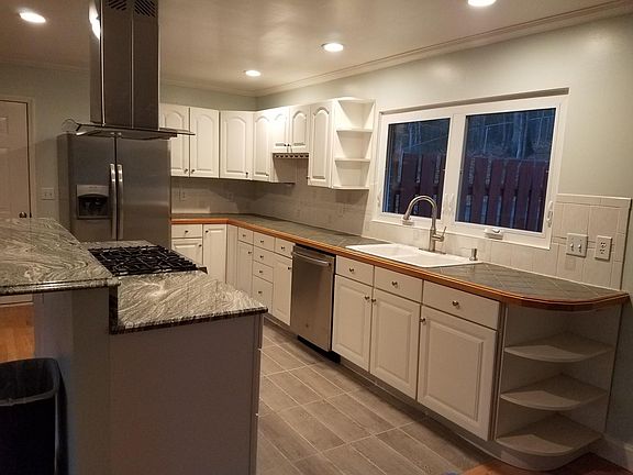 Kitchen with new stainless appliances