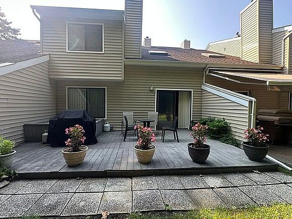 2nd image of 11 Hidden Pines Way